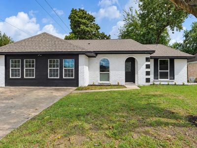 1030 Forestburg Dr