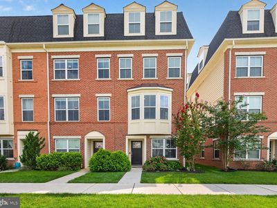 1008 Holden Rd