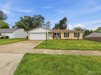 Property at 2268 Chapel Dr, Fairborn, OH