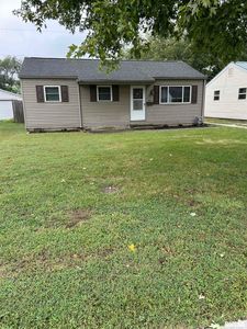 1657 Schrader Ave