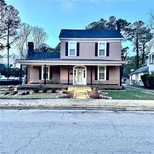 506 Lee St