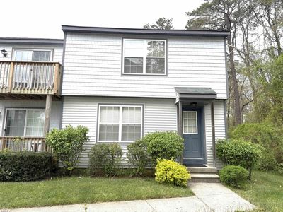 10 Oyster Bay Rd APT H