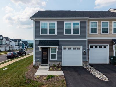 301 Ridgeline Dr