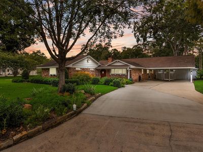 3 Fairway Dr
