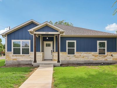 1535 Larkspur