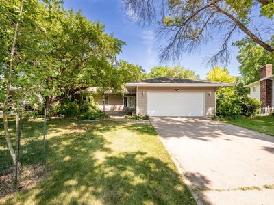 2474 W Country Club Dr S