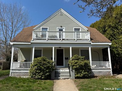 13 Moss Street