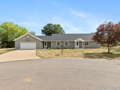 Property at 918 Emerald Cir, Lake Odessa, MI