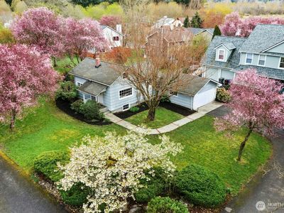 9040 Avondale Road NE