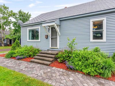 11 South Summit Street