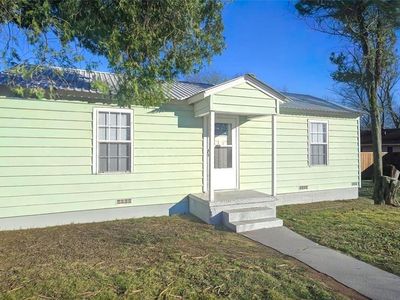 Property at 1100 Isabel St, Ardmore, OK