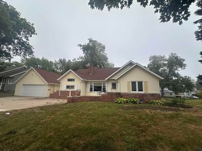 Property at 3 Vista Dr, Storm Lake, IA