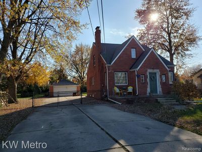 11324 E Thirteen Mile Rd