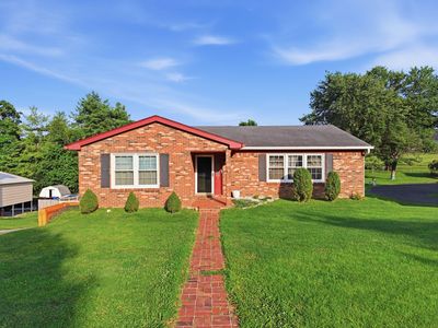 Property at 13 Bel Air Dr, Winchester, KY
