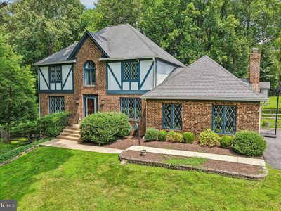 2903 Taj Dr