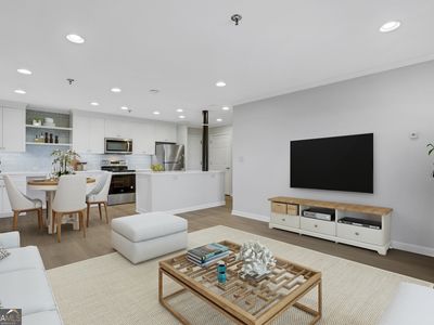 300 Johnson Ferry Rd UNIT B811