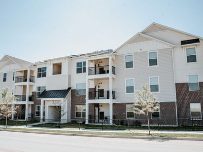 1023 N Sawtooth Way #204
