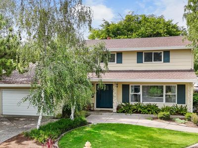 305 Cabrillo Ave