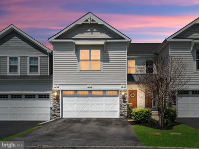 76 Hunters Ln