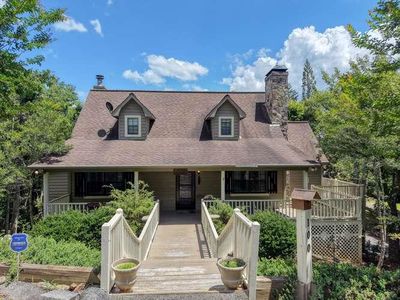 100 Sourwood Ln