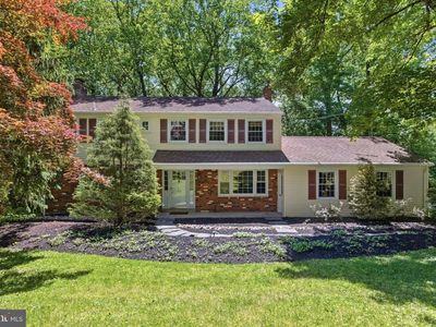 16 N Longpoint Ln