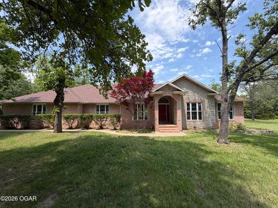 8205 Glory Ln
