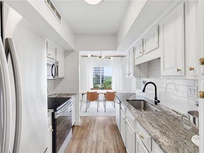 1 Biscayne Dr NW #802