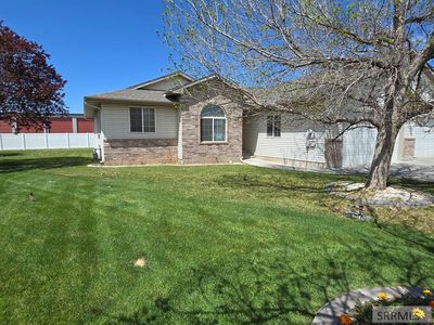 3698 E Heartland Cir