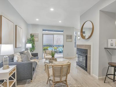 7595 Canyon Meadow Cir APT A