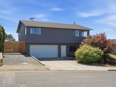 Property at 603 Blossom Ln, Zillah, WA