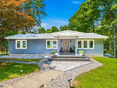 142 Gunn Rd