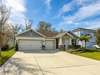 4914 Lakeshore Oaks Ct
