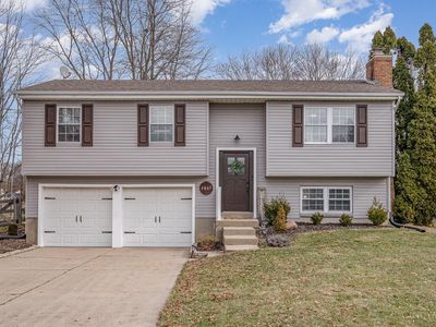 5865 Hunters Ct