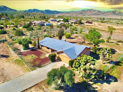 8754 Warren Vista Ave