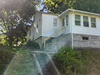 81 Norris Ln