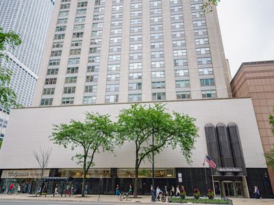 777 N Michigan Ave APT 3407