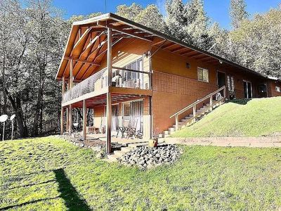 2595 E Evans Creek Rd