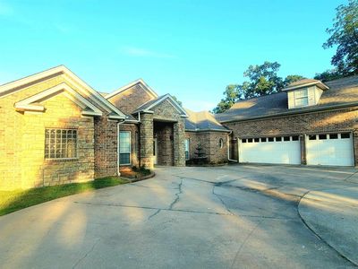 143 Silver Springs Dr