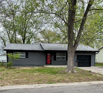 115 Dressel Dr