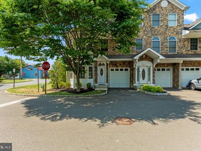 Property at 9 Perry L Drew Pl, Hightstown, NJ
