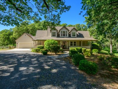 4001 Carlinda Ct