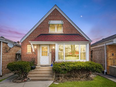 7925 S Francisco Ave