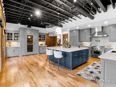 401 W Mountain Ave #301