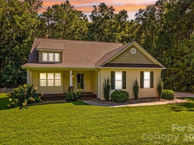 215 Meadow Lake Dr