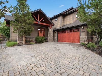 19052 Mount Shasta Dr