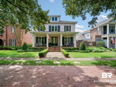 105 Savannah Sq
