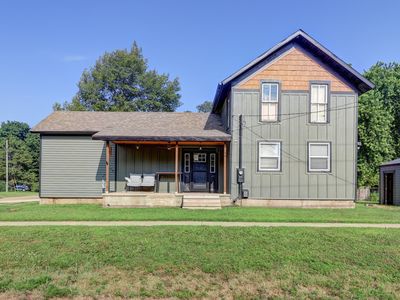 48 Ferry St