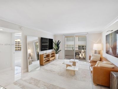 5555 Collins Ave APT 16B