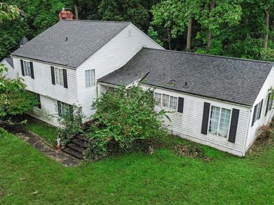 2511 Hounds Chase Dr