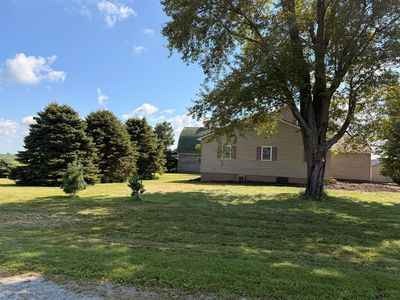 904 E 1100 North Rd